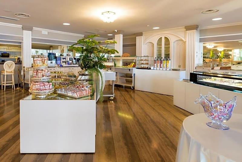 Hotel Aquila D Oro Desenzano image