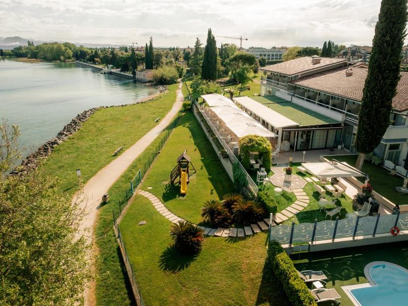 Hotel Aquila D Oro Desenzano image
