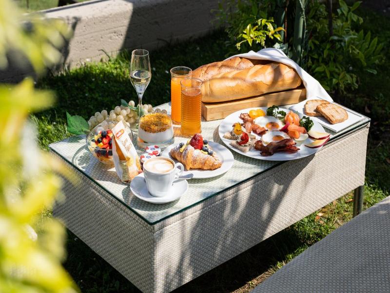 Hotel Aquila D Oro Desenzano image