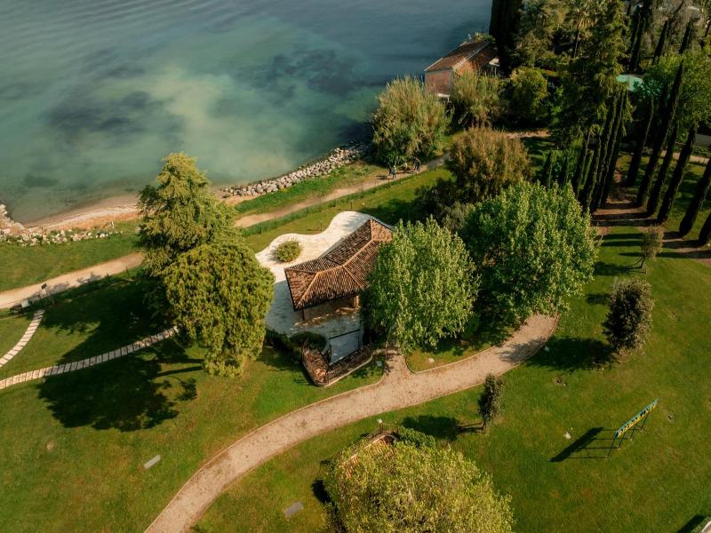 Hotel Aquila D Oro Desenzano image