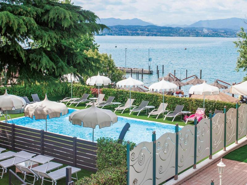 Hotel Aquila D Oro Desenzano image