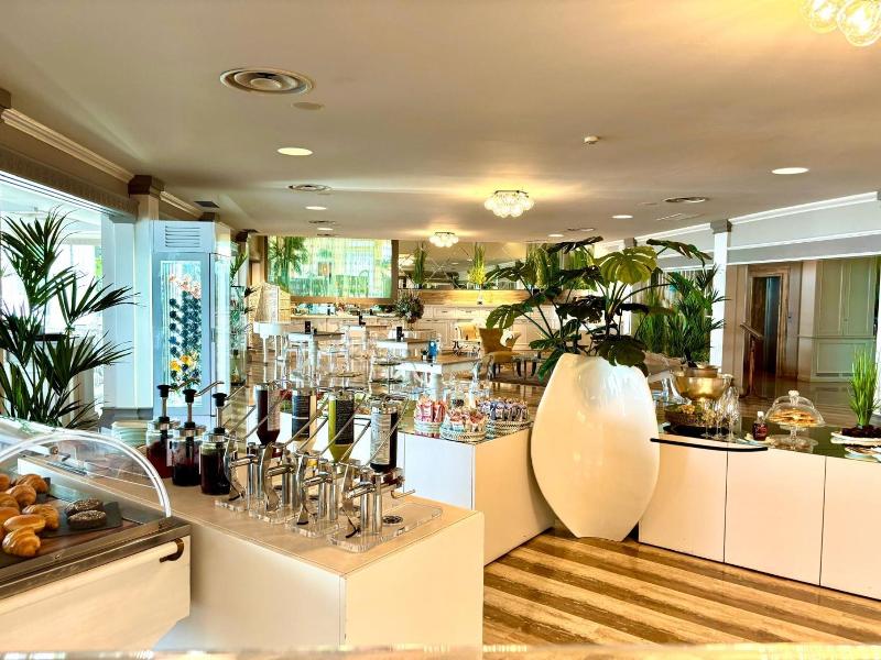 Hotel Aquila D Oro Desenzano image
