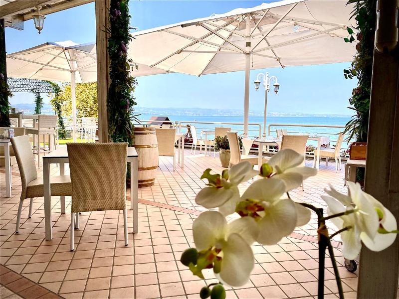 Hotel Aquila D Oro Desenzano image