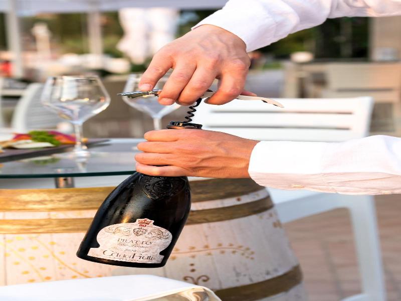 Hotel Aquila D Oro Desenzano image