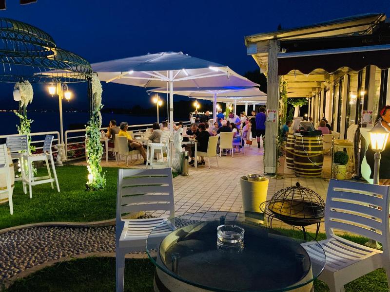 Hotel Aquila D Oro Desenzano image