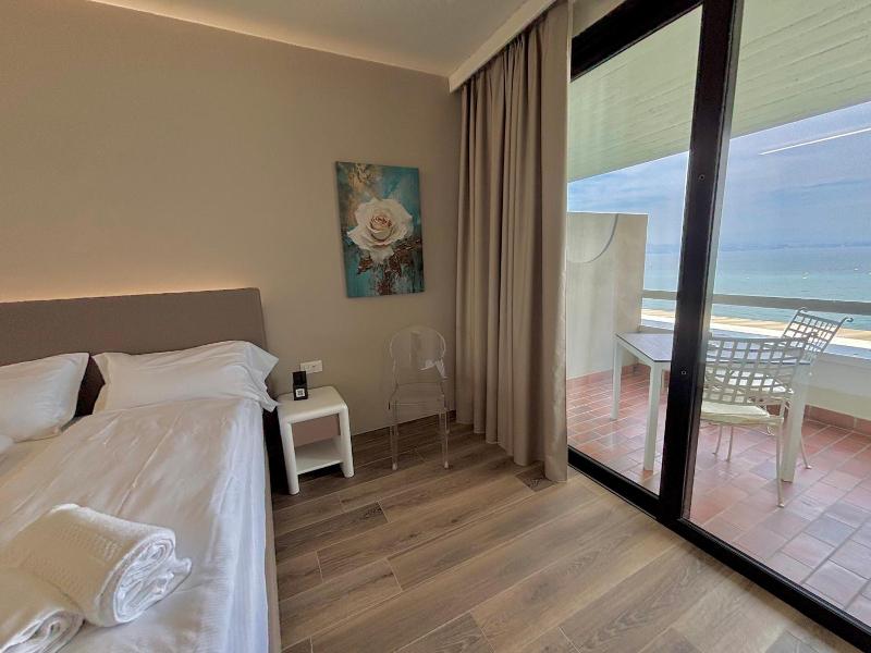 Hotel Aquila D Oro Desenzano image