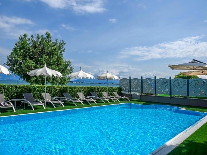 Hotel Aquila D Oro Desenzano image