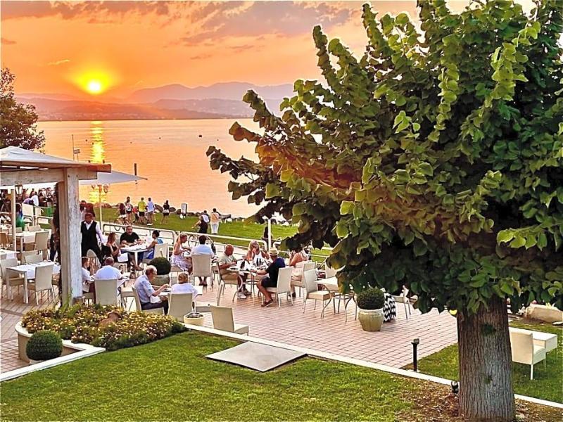 Hotel Aquila D Oro Desenzano image