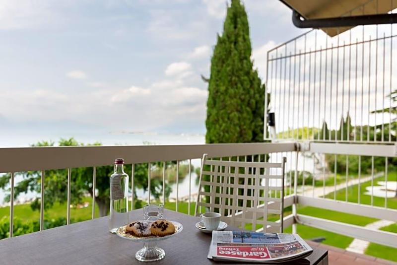 Hotel Aquila D Oro Desenzano image