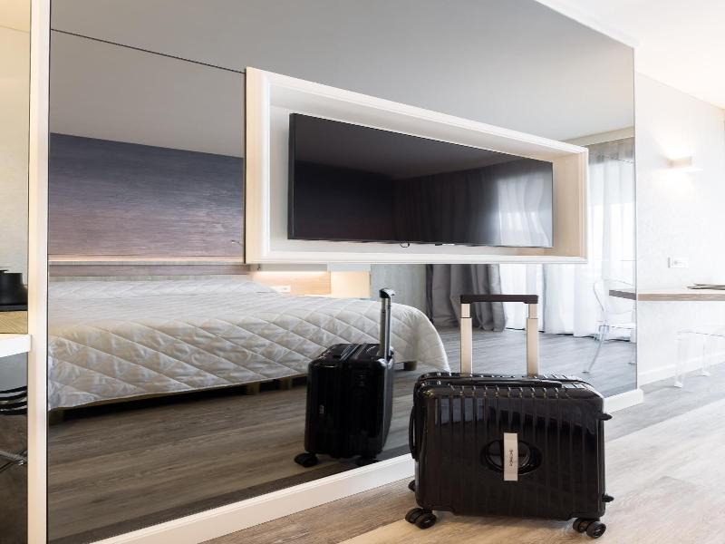 Hotel Aquila D Oro Desenzano image