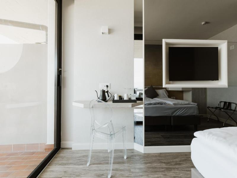 Hotel Aquila D Oro Desenzano image