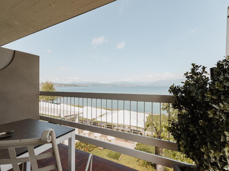 Hotel Aquila D Oro Desenzano image