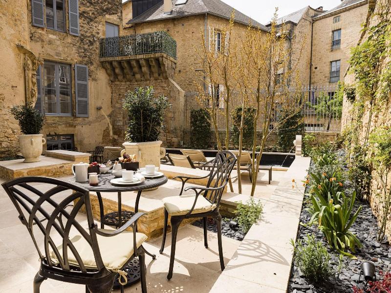 Le Petit Manoir image