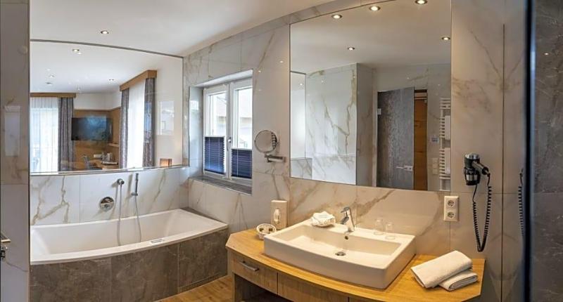 Wellness Landhotel Prinz Wellness Romantik image