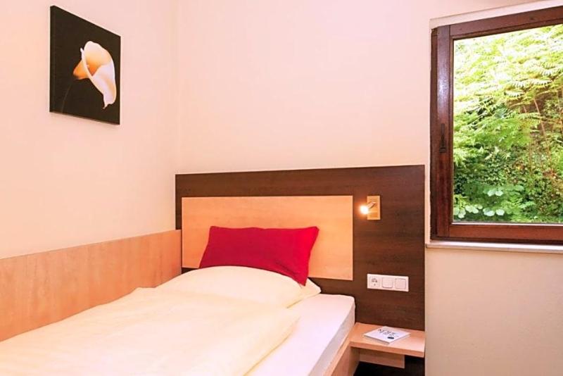 Hotel Waldesruh image