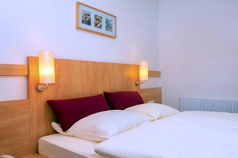 Hotel Waldesruh image