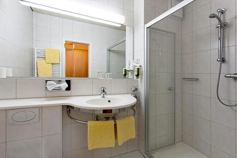Hotel Waldesruh image
