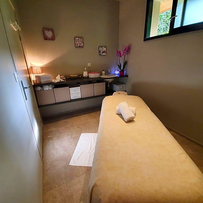La Frav Chette Hv Tel Spa image