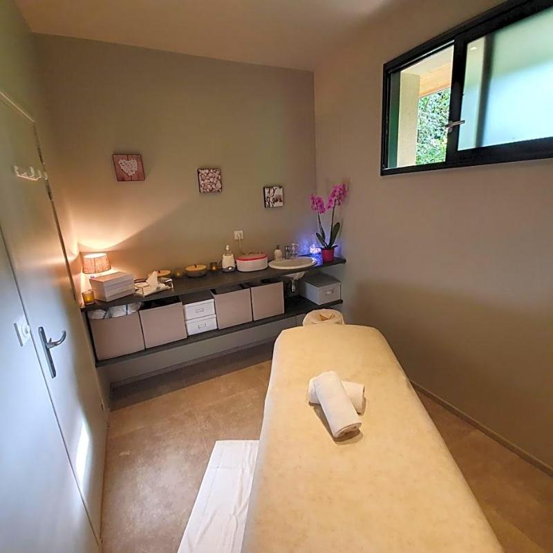 La Frav Chette Hv Tel Spa image