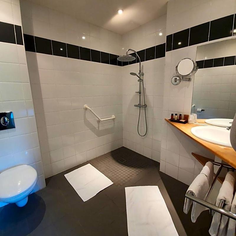 La Frav Chette Hv Tel Spa image