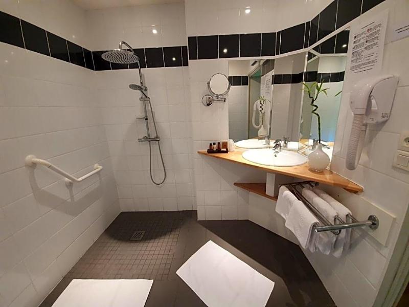 La Frav Chette Hv Tel Spa image