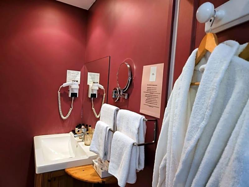 La Frav Chette Hv Tel Spa image