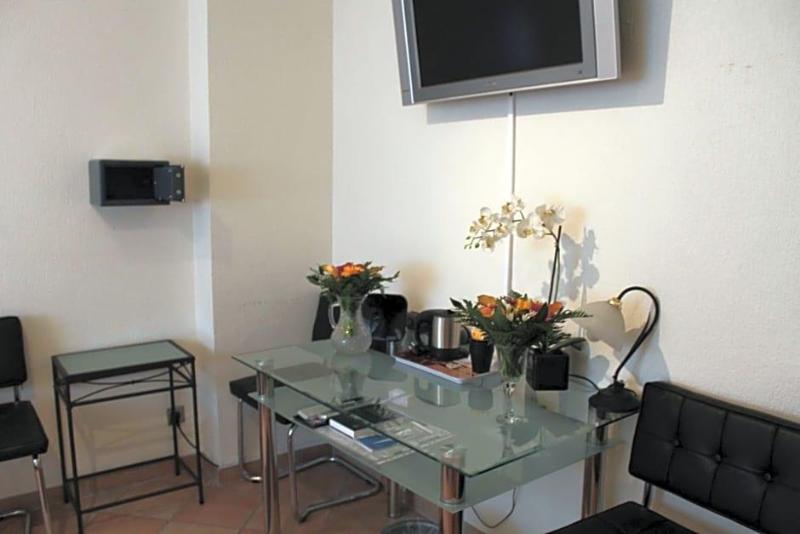 Hotel Mv Ller Kv Ln image