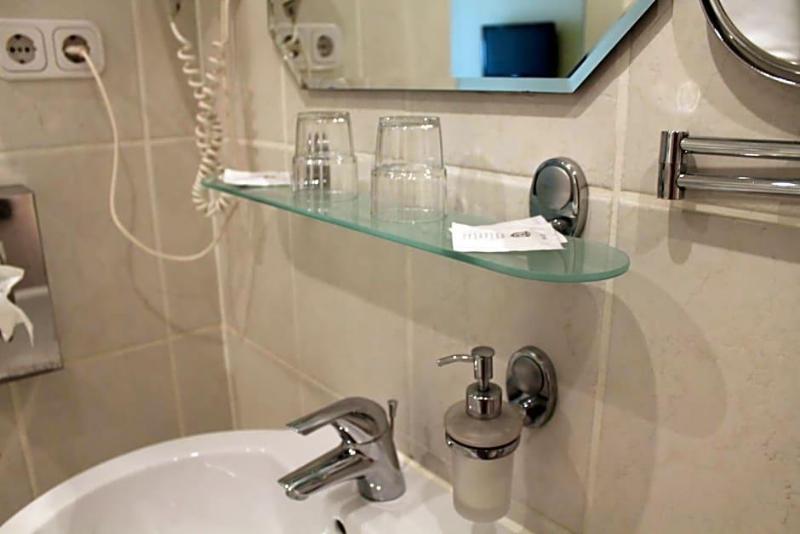 Hotel Mv Ller Kv Ln image