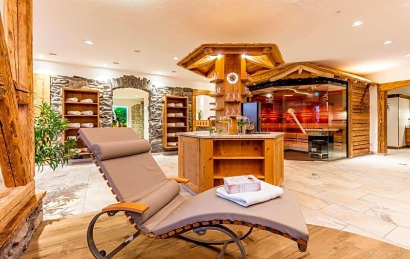 Hotel Restaurant Krone Wellness Schopfheim image