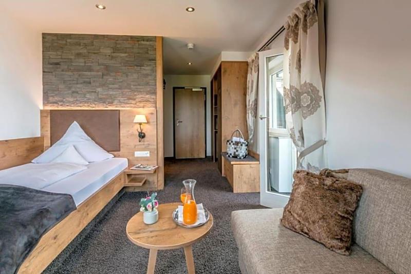 Hotel Restaurant Krone Wellness Schopfheim image