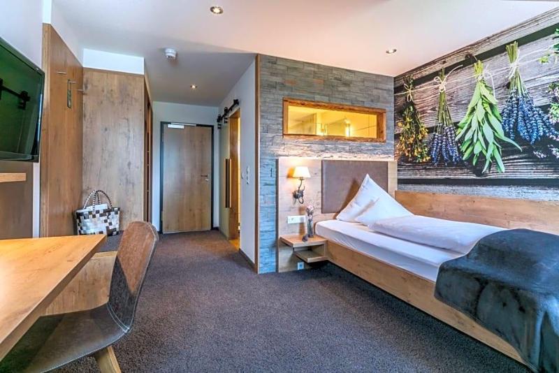 Hotel Restaurant Krone Wellness Schopfheim image
