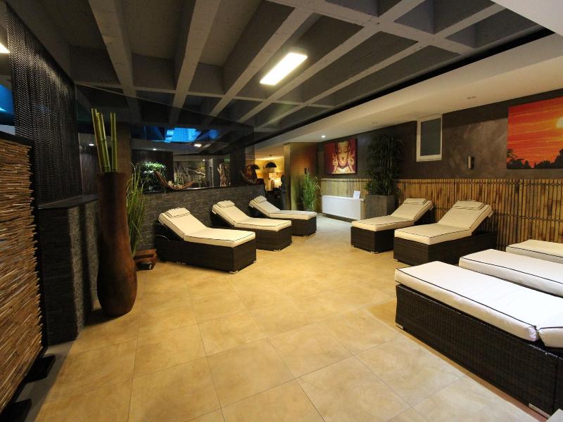 Vitalounge Sports Spa Hotel image
