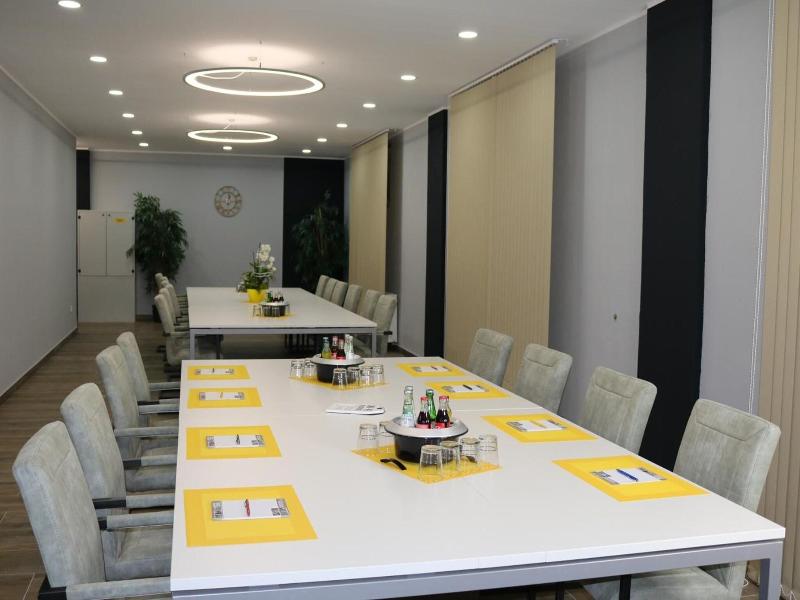 Vitalounge Sports Spa Hotel image