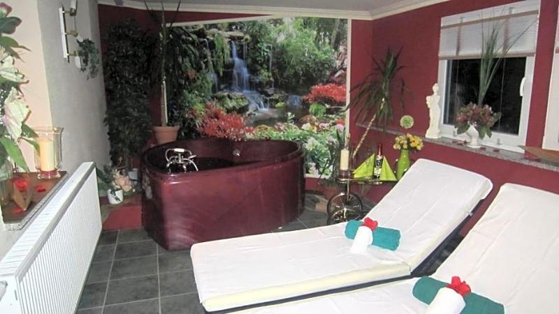 Ahorn Hotel image