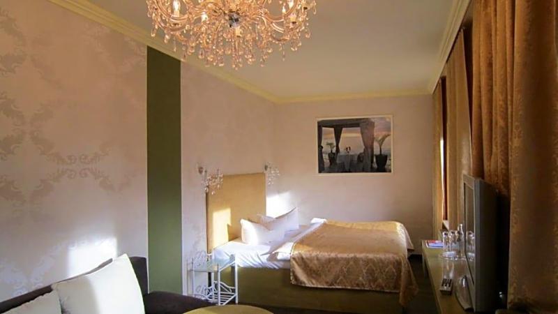 Ahorn Hotel image