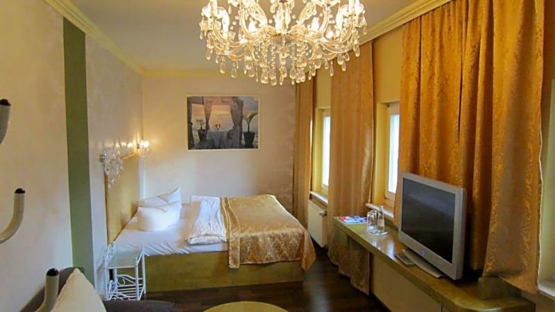 Ahorn Hotel image