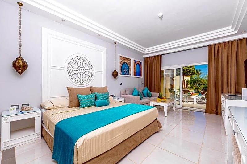 Grand Palace Adults Only 18 Years Plus image
