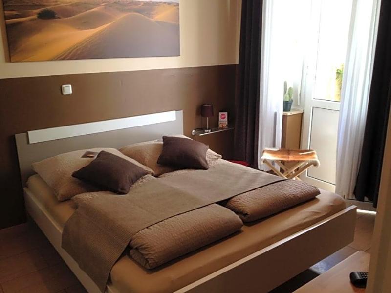 Hotel Sandmanns Am Dom image