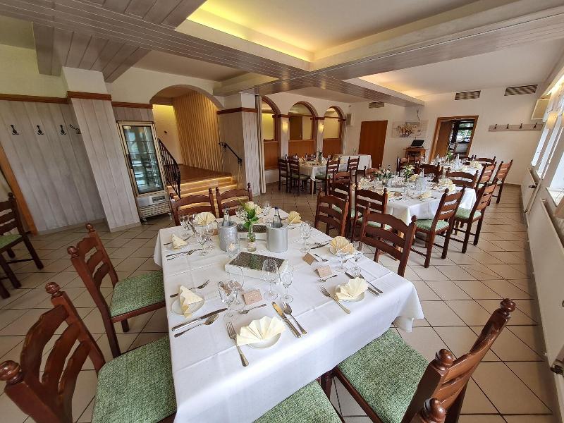 Hotel Waldquelle Baumhaushotel Aerzen image