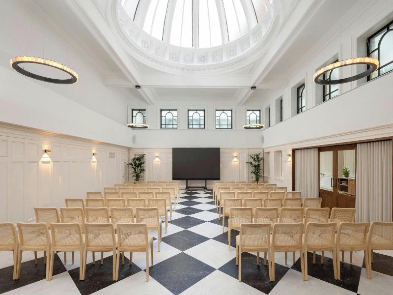 Ac Hotel By Marriott Glasgow image