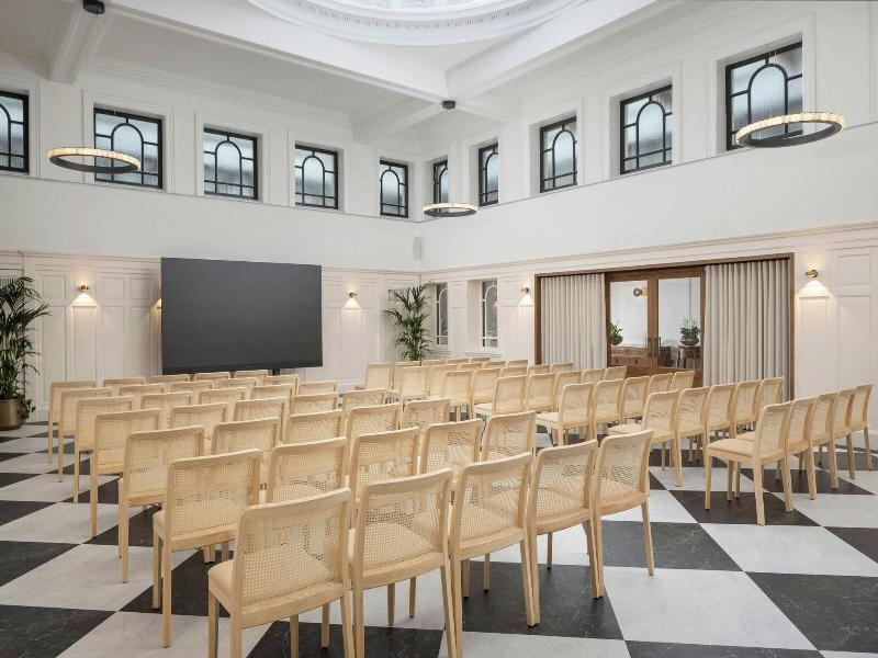 Ac Hotel By Marriott Glasgow image