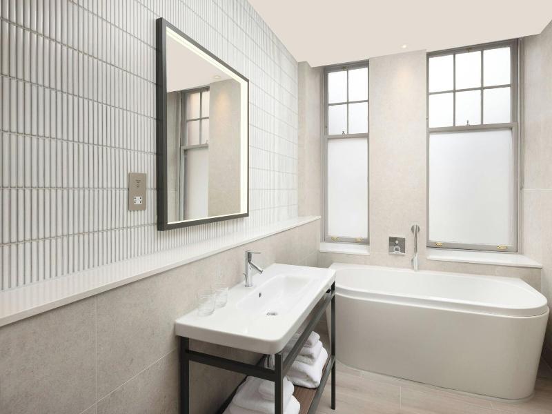 Ac Hotel By Marriott Glasgow image