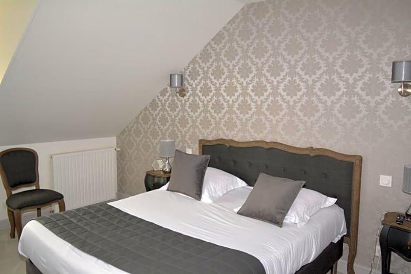 Hotel Le Saint Yves image