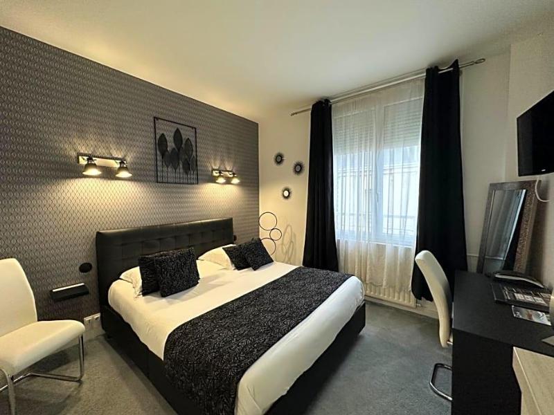 Hotel Le Saint Yves image