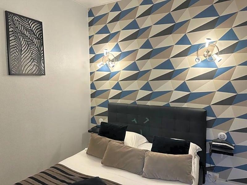 Hotel Le Saint Yves image