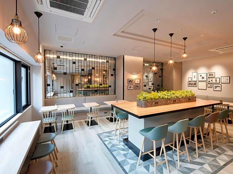 Super Hotel Premier Ikebukuro Natural Hot Spring image