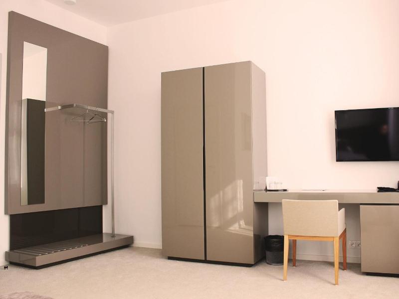 Hotel Lev