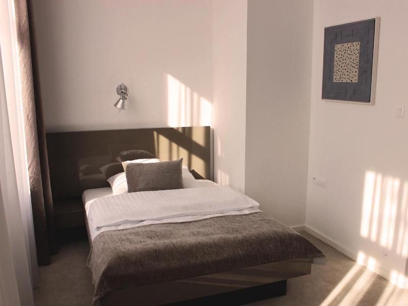 Hotel Lev