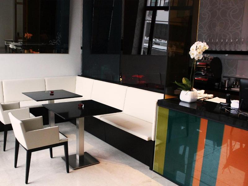 Hotel Lev