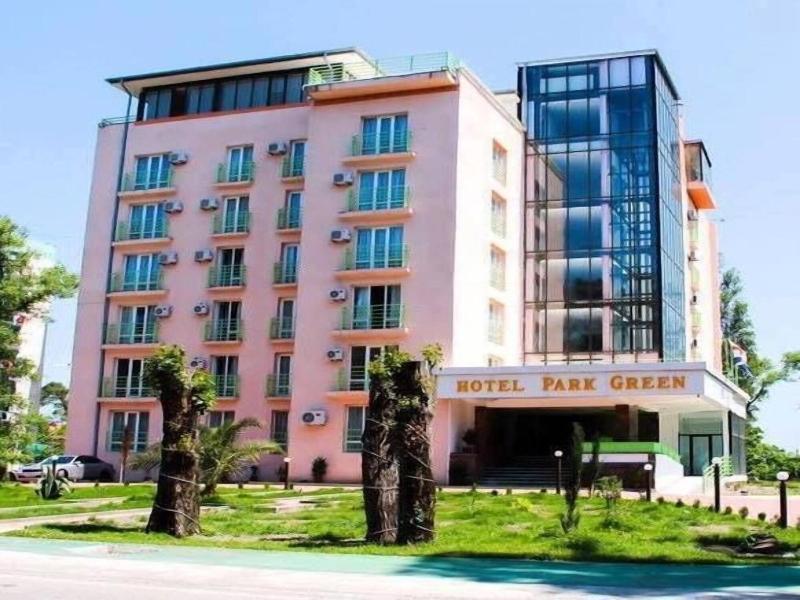 Hotel Park Green image